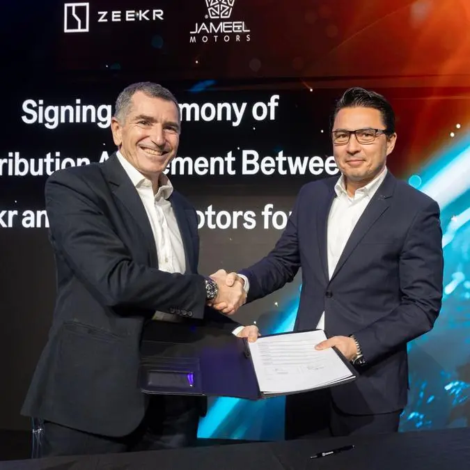 جميل للسيارات – إيطاليا وزيكر تعلنان عن إطلاق سيارات العلامة الكهربائية الفاخرة في إيطاليا