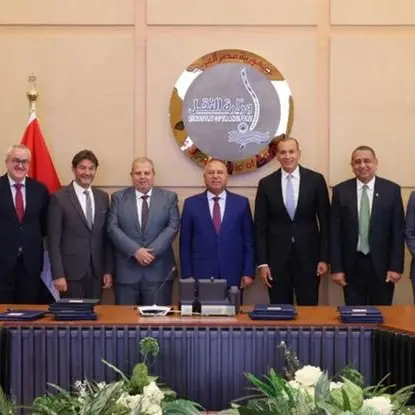 تحالف بقيادة ألستوم يوقع عقودًا بقيمة 690 مليون يورو لتحديث الممرات الاستراتيجية للسكك الحديدية في مصر