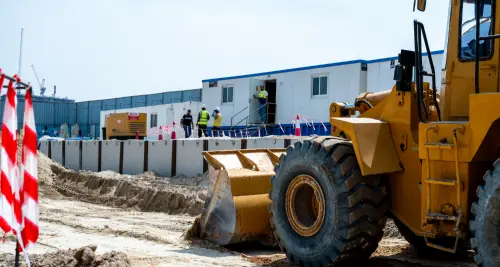 «إيليفيت» تمنح عقدًا بقيمة 50 مليون درهم لتنفيذ أعمال الركائز والأساسات في «موندريان بيتش رزيدنسز – جزيرة المرجان»