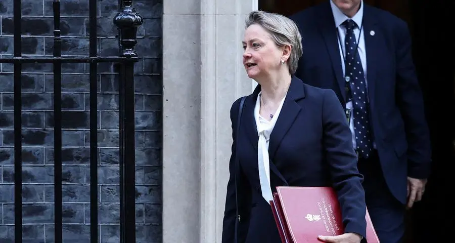 UK working with airlines to boost Oman evacuations