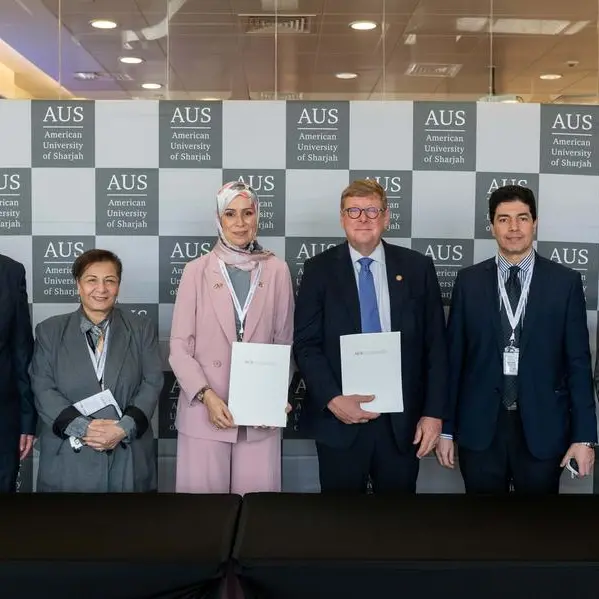 الجامعة الأميركية في الشارقة تقود حوارًا إقليميًا حول مستقبل التمويل المستدام وتوسّع شراكتها مع جامعة برمنغهام في المملكة المتحدة