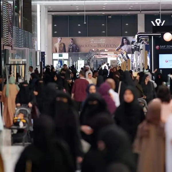 \"الشرق الأوسط للساعات والمجوهرات\" يختتم نسخته الـ57 بأكثر من 96 ألف زائر و400 عارض من 19 دولة