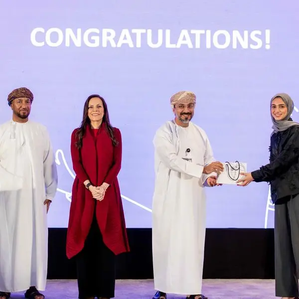 تمكيناً لنساء الجيل القادم: صحار الدولي يحتفل بخريجات برنامج \"سدرة\"