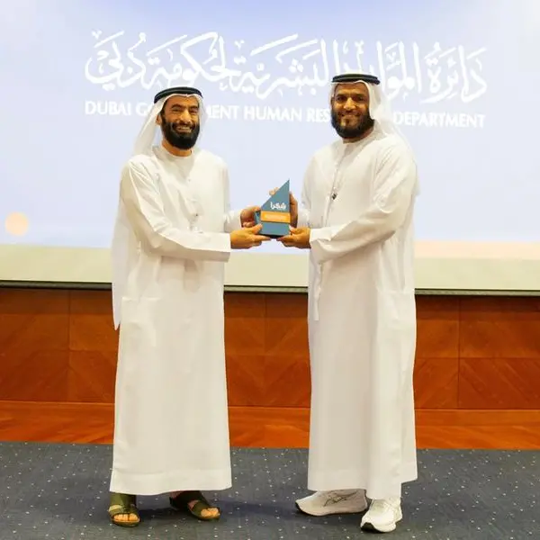 DGHR recognises employee behind ‘Summer Working Hours’ proposal to reinforce culture of participation and government innovation