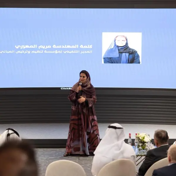 بلدية دبي تعقد ورشة عمل لتعزيز مرونة سوق الإنشاءات والمقاولات ودعم التنسيق مع شركاء القطاع