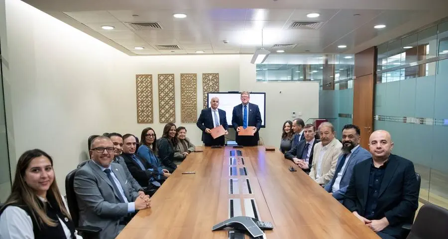 AUS and Emirates Calcium Carbonate Factory sign MoU to strengthen academia and industry collaboration