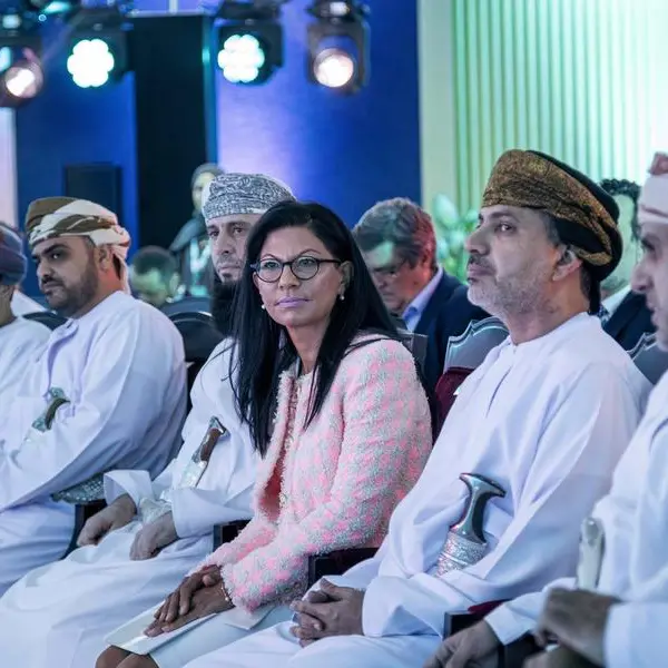 عُمان ترسّخ مكانتها كمحور عالمي للاتصال الرقمي عبر \"زين عمانتل الدولية\"