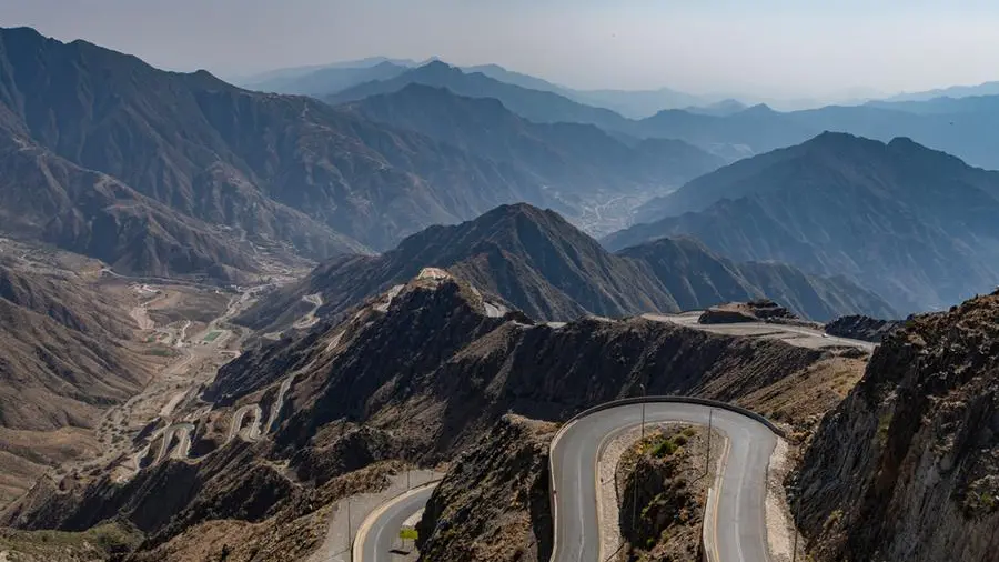 $126mln worth of road projects across Saudi Arabia's Asir