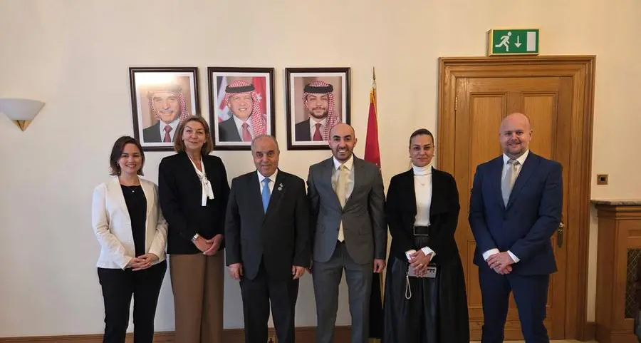 تمديد الشراكة بين بيرسون والأردن حتى عام 2031