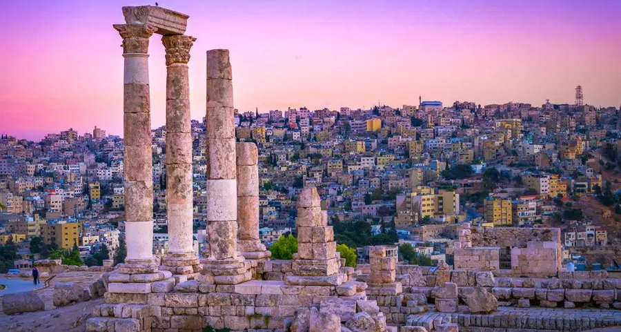 Jordan: Omari crossing surges as over 10,000 travellers pass in hours