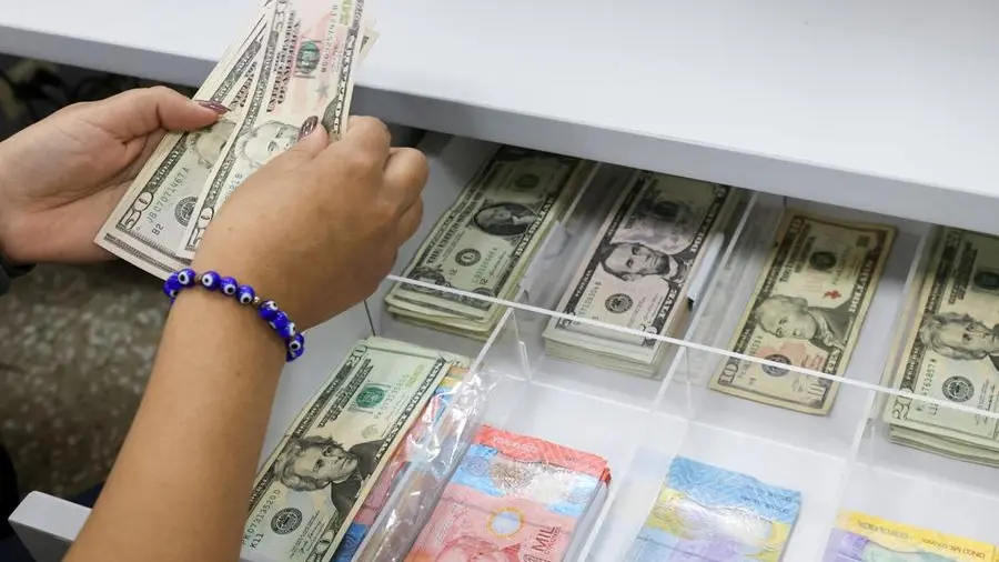 Dollar declines on Middle East truce hopes