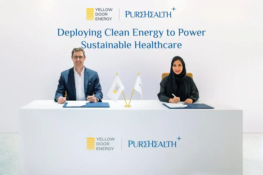 بيورهيلث وYellow Door Energy يوقعان اتفاقية رئيسية لتأجير محطات الطاقة الشمسية لتوفير رعاية صحية مستدامة في دولة الإمارات