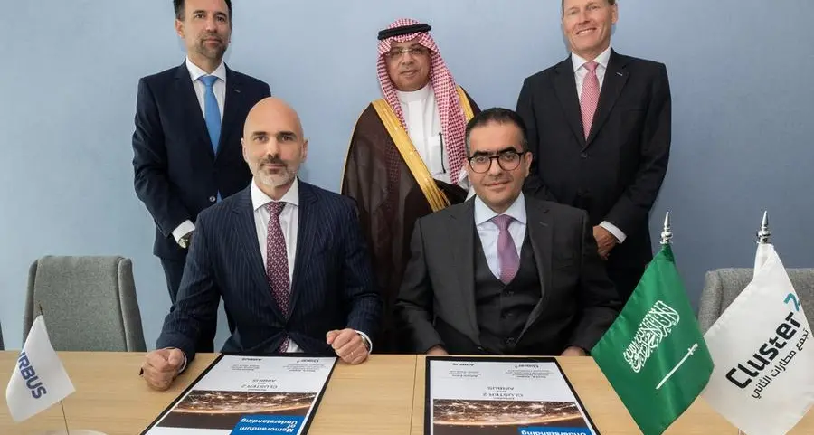 تجمع مطارات الثاني توقع اتفاقية مع إيرباص للدفاع والفضاء لتعزيز كفاءة العمليات في المطارات الذكية في المملكة العربية السعودية