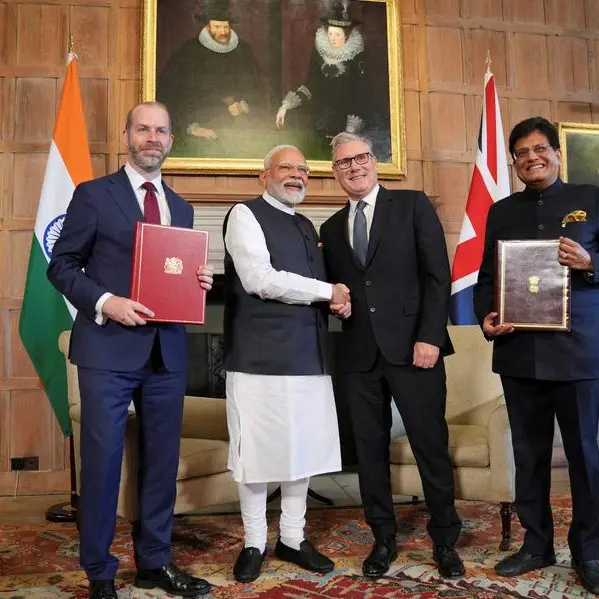 Britain and India sign free trade pact during Modi visit