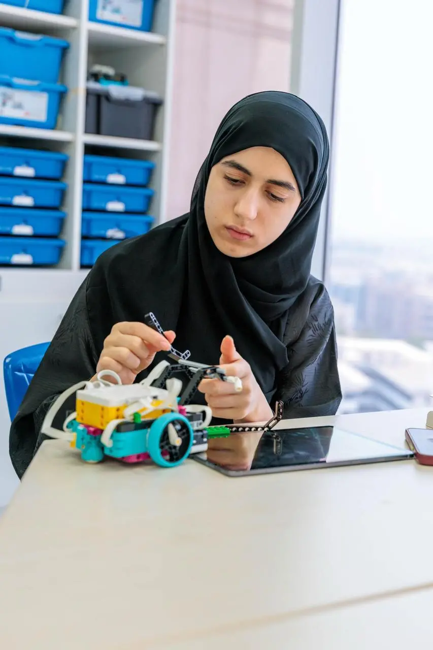 Hamdan bin Rashid Al Maktoum Foundation Concludes 2025 Summer Camp for Gifted Students under the Theme \"Skills of Tomorrow\"
