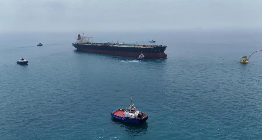 Oil extends slide on expectations of smoother crude flows via Hormuz