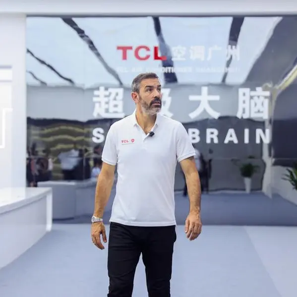 Arsenal legend Robert Pirés visits TCL Air Conditioner Smart Manufacturing Base