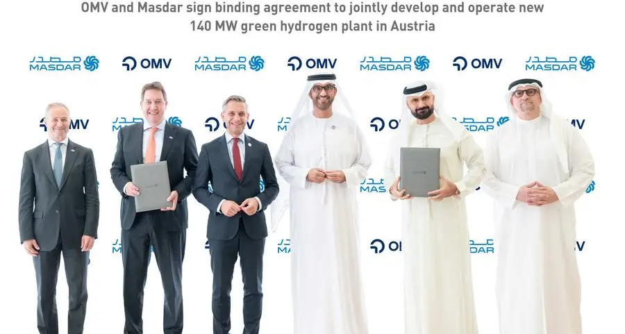 \"مصدر\" و\"أو أم في\" توقعان اتفاقية ملزمة للتعاون في تطوير وتشغيل محطة جديدة للهيدروجين الأخضر بقدرة 140 ميجاواط في النمسا