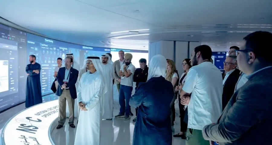 أكاديمية بولينوم للذكاء الاصطناعي وكلية أبوظبي للإدارة تستقطبان نخبة من قادة التكنولوجيا العالميين