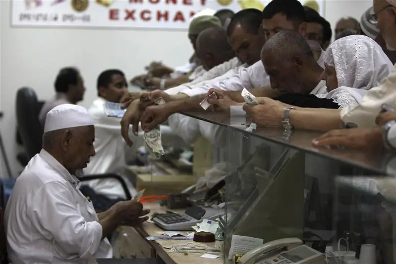 مصر: ارتفاع مستمر لسعر الريال والحجاج يواجهون أزمة في الحصول عليه