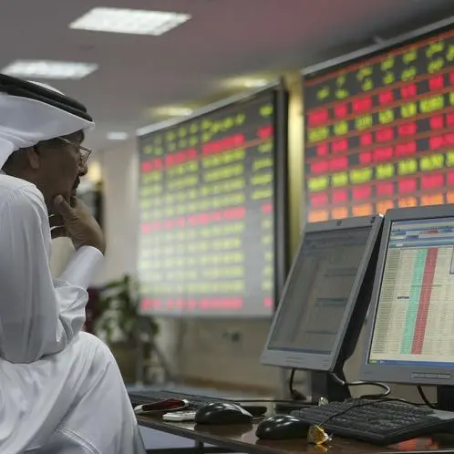 الحكومات الخليجية قد تضطر إلى خفض وتيرة الإنفاق الرأسمالي