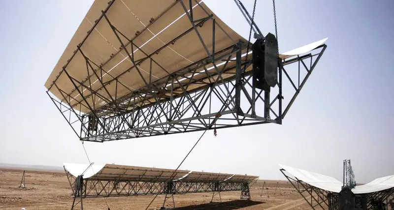 Abu Dhabi utility invites construction bids for 350 MW solar project