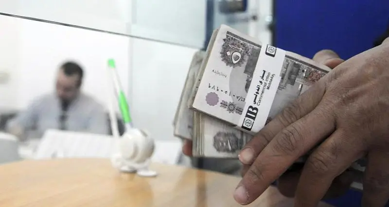 رئيس بنك مصر: تراجع سعر صرف الدولار فى السوق الموازية لـ10.90 جنيه