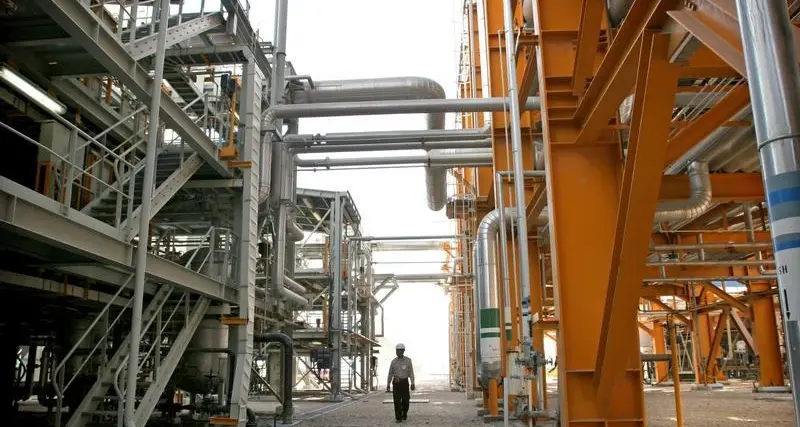 مسؤول: بولندا تجري مباحثات مع إيران بشأن التعاون في قطاع النفط والغاز