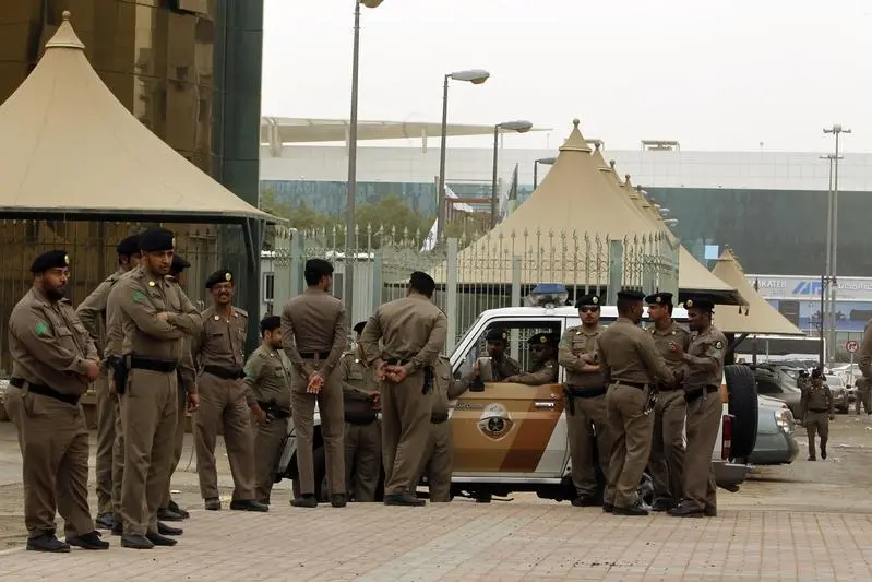 وسائل إعلام: السعودية تحبط هجوما على مسجد شيعي في القطيف