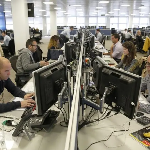 European shares lose momentum after early-year rally as retail earnings drag