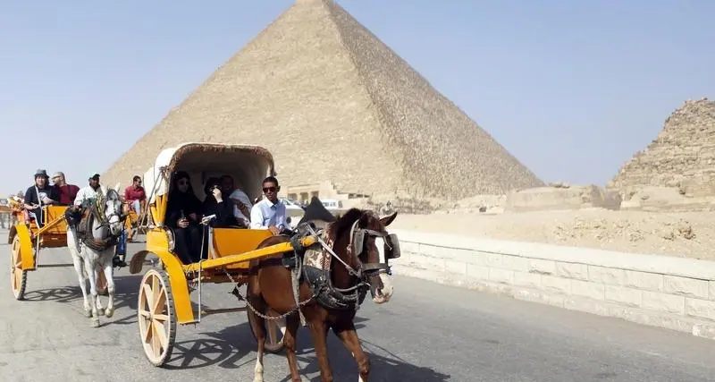 مصر: عدد السائحين الوافدين يسجل رقم قياسي في 2023 \"رغم التحديات\"