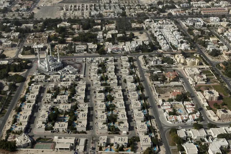 An aerial shot of the Al Farooq Omar Ibn Al Khattab Mosque, inspired by Istanbul\\'s Sultanahmet (Blue Mosque), is seen in Dubai January 7, 2012. REUTERS/Jumana El Heloueh  , Reuters Images/Jumana El Heloueh 