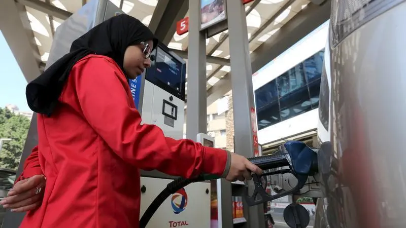 تفاصيل - مصر ترفع أسعار منتجات الوقود لتخفيف أثر الحرب في إيران