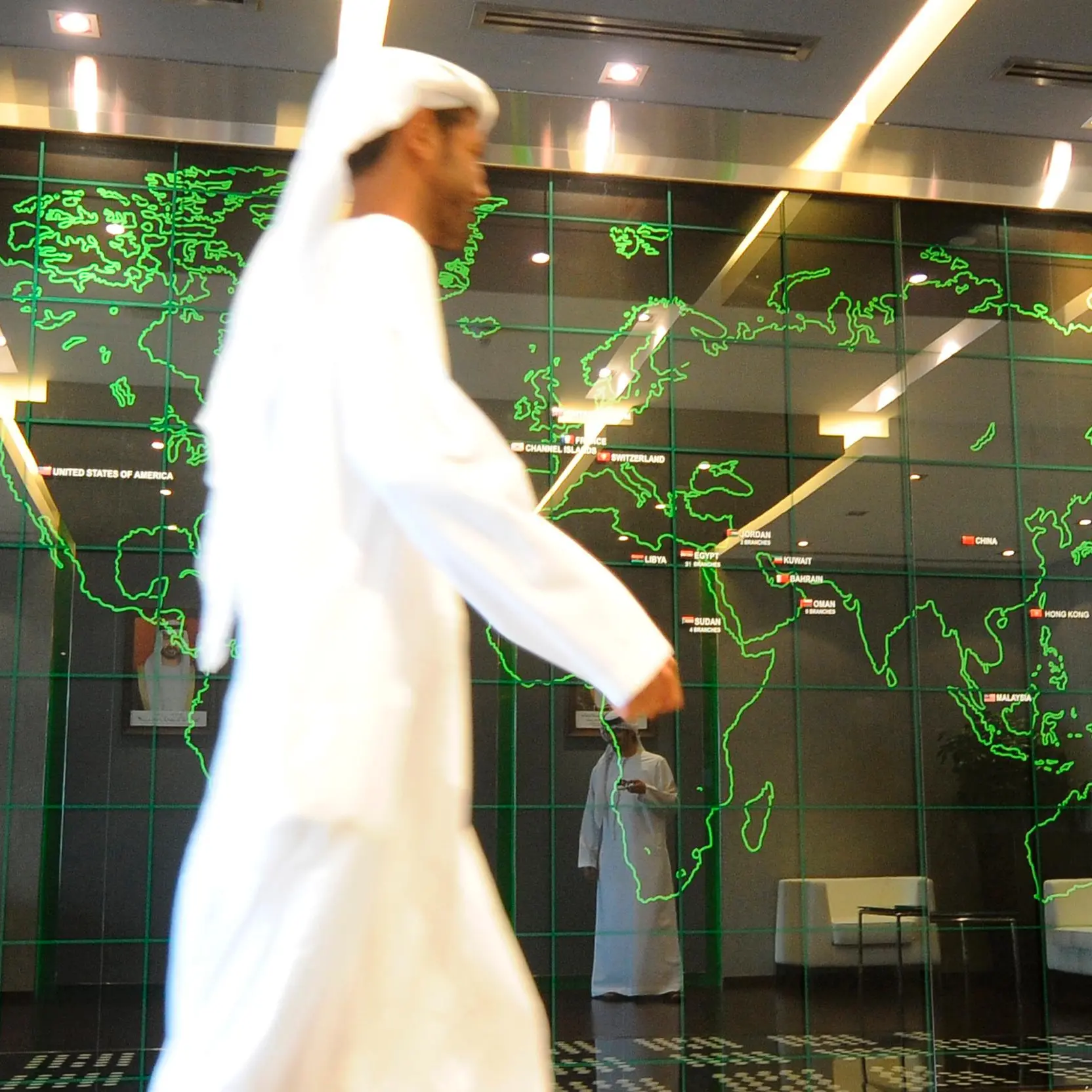 Abu Dhabi's IPIC picks nine banks to arrange euro bond - sources