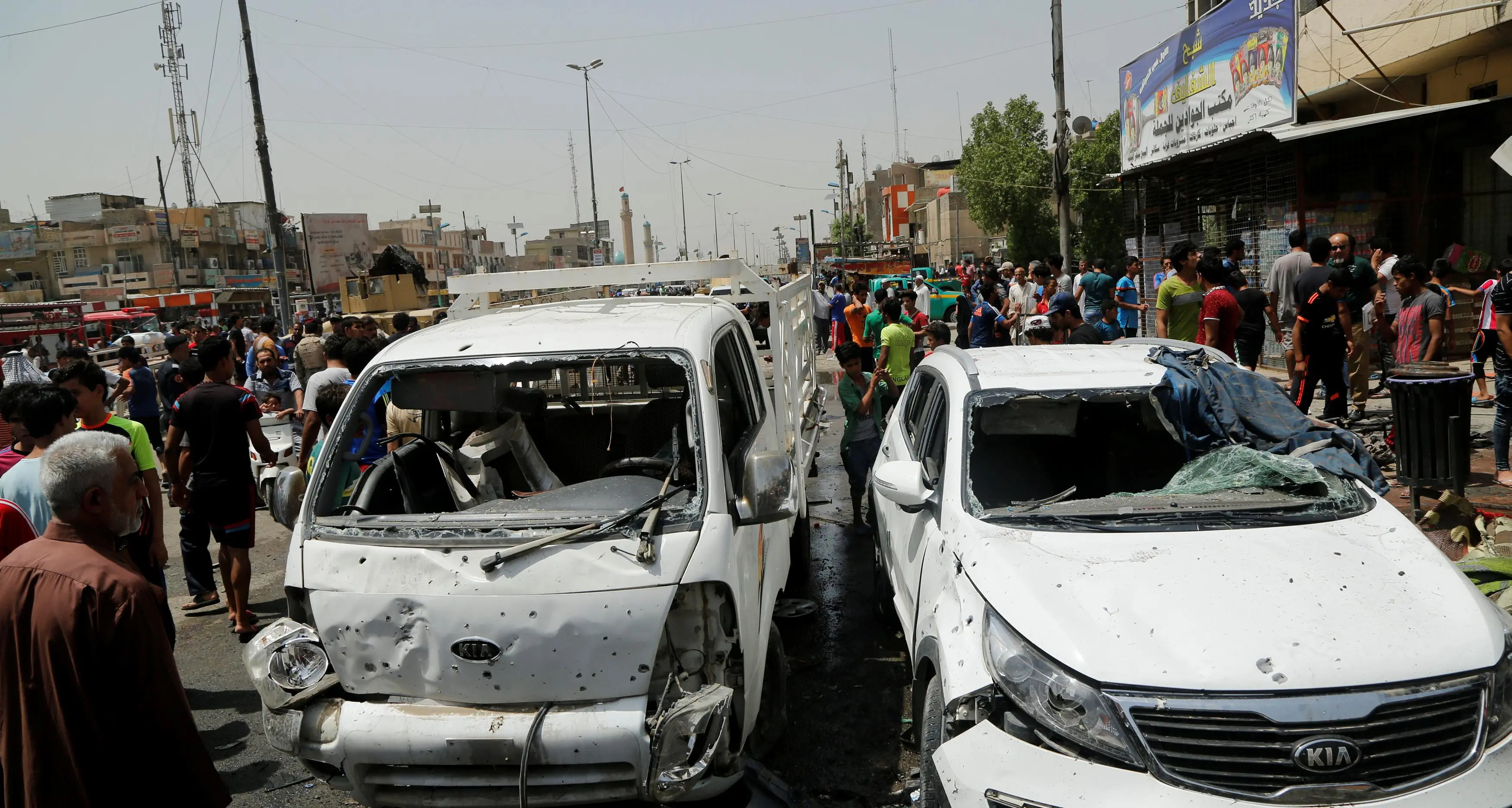 مقتل 13 عراقيا وإصابة 25 بتفجير سيارة ملغمة ببغداد