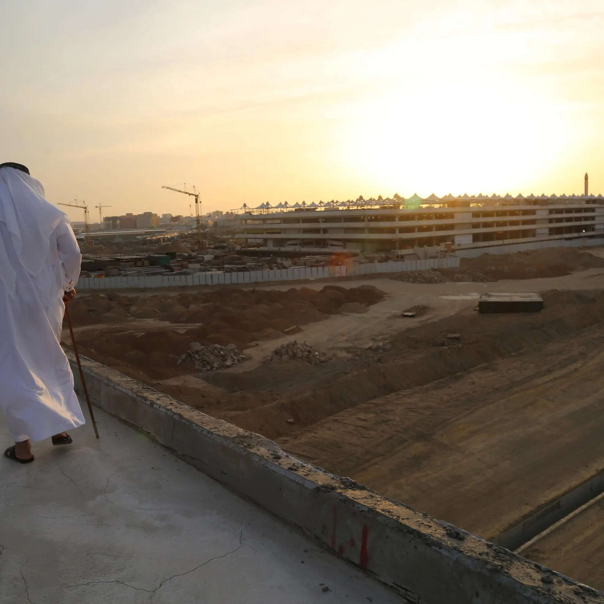 زيادة المعروض في السوق العقاري السعودي تؤجل المرحلة الثانية لرسوم \"البيضاء\"