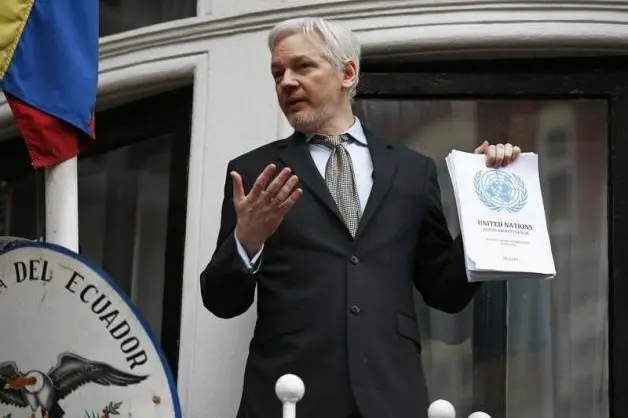 UPDATE 1-Swedish court upholds Assange arrest warrant