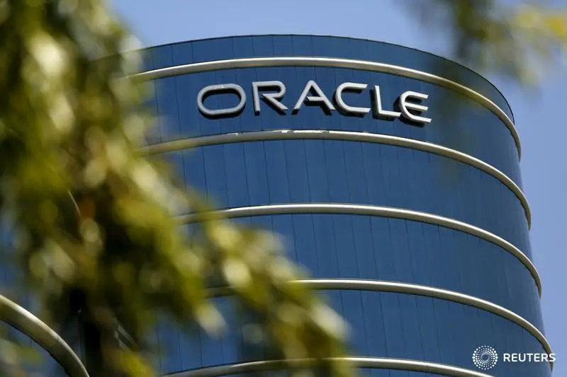 Robert Galbraith - RTX1GN5V