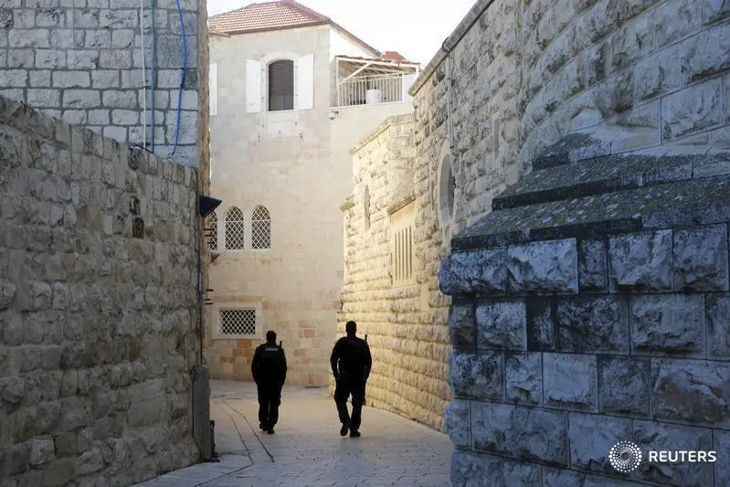 إسرائيل تقرر إقامة جدار بعمق عشرات الأمتار تحت الارض حول غزة