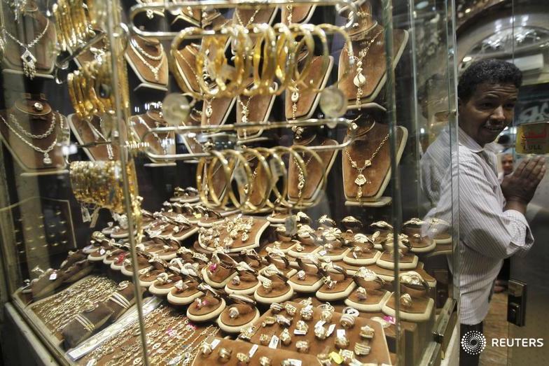 Gold prices in Egypt drop on Tuesday