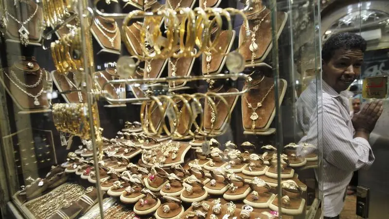Local gold prices slightly changed in Egypt on Sunday