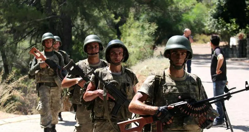 قائد الجيش التركي: المشاركون في محاولة الانقلاب أضروا تركيا كثيرا