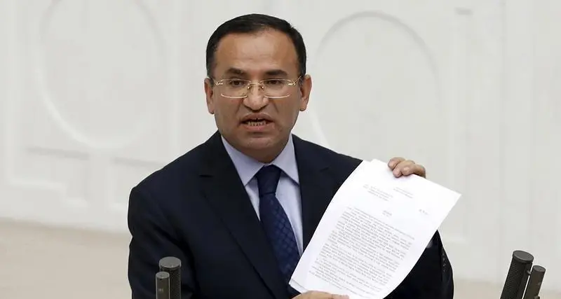 وزير تركي: احتجاز 16 ألف شخص رسميا في إطار التحقيق في محاولة الانقلاب