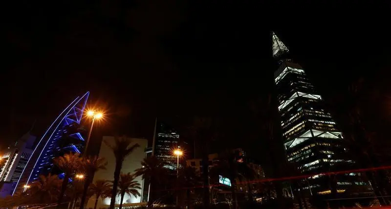 استطلاع لرويترز: خفض توقعات نمو اقتصادات دول الخليج العربية هذا العام