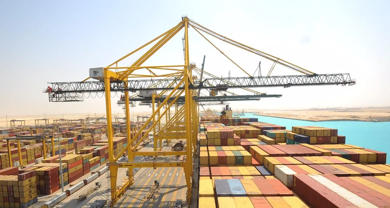 ميناء الملك عبدالله.. منصة لوجستية بمعايير عالمية لدعم حركة التجارة الخارجية