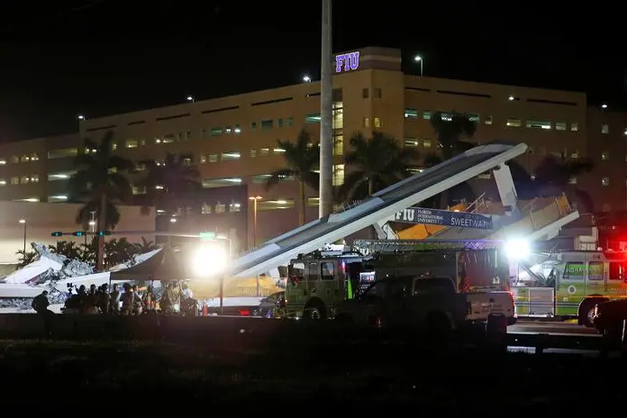 Reuters Images/Joe Skipper