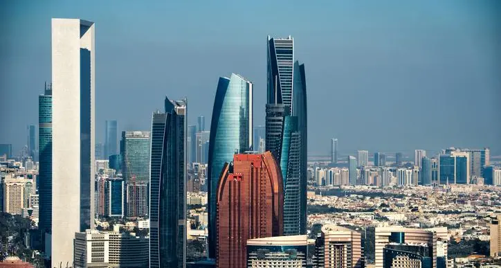 «جيه إل إل» ترسم ملامح سوق العقارات في الإمارات 2019