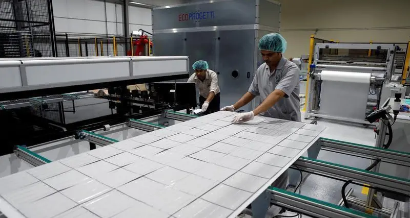 Saudi industrial production falls 14.1% in March amid oil sector decline