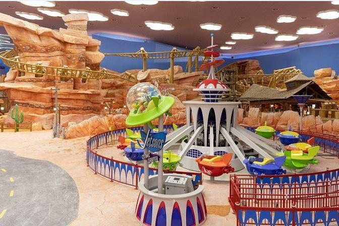 Warner Bros. Just Opened A Billion-Dollar Theme Park! And It's  Air-Conditioned! (But It's In Abu Dhabi)