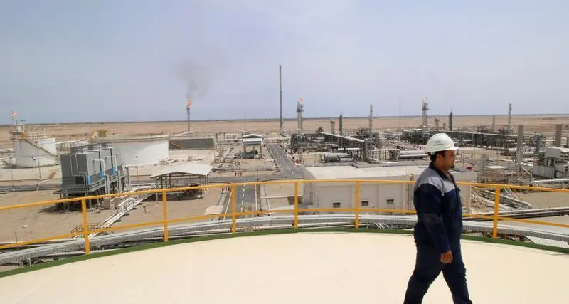 العراق يقول لا تأثير على العمليات النفطية بالرغم من دعوات للإضراب